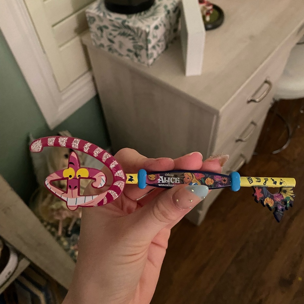 Alice in wonderland  key